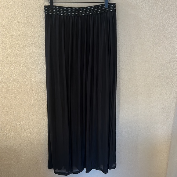 H&M Black Sheer High Side Slit Elastic Waist Pull On Maxi Skirt Size M - Picture 7 of 11